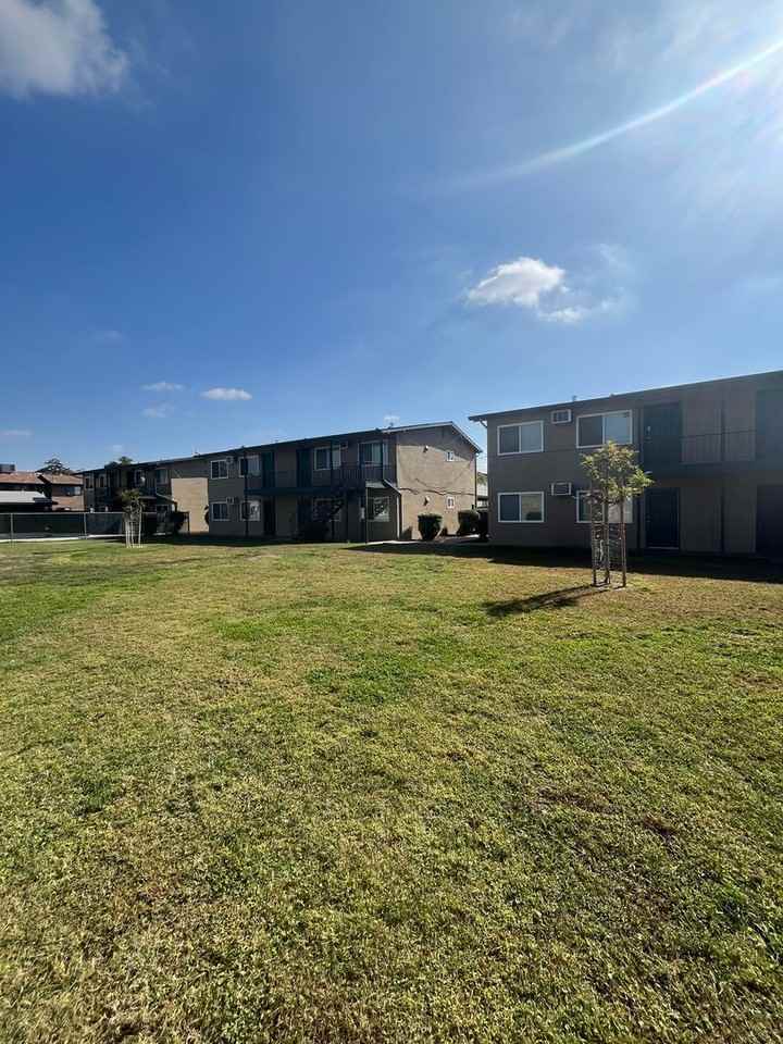 Vintage Heights - Photo 6 of 6