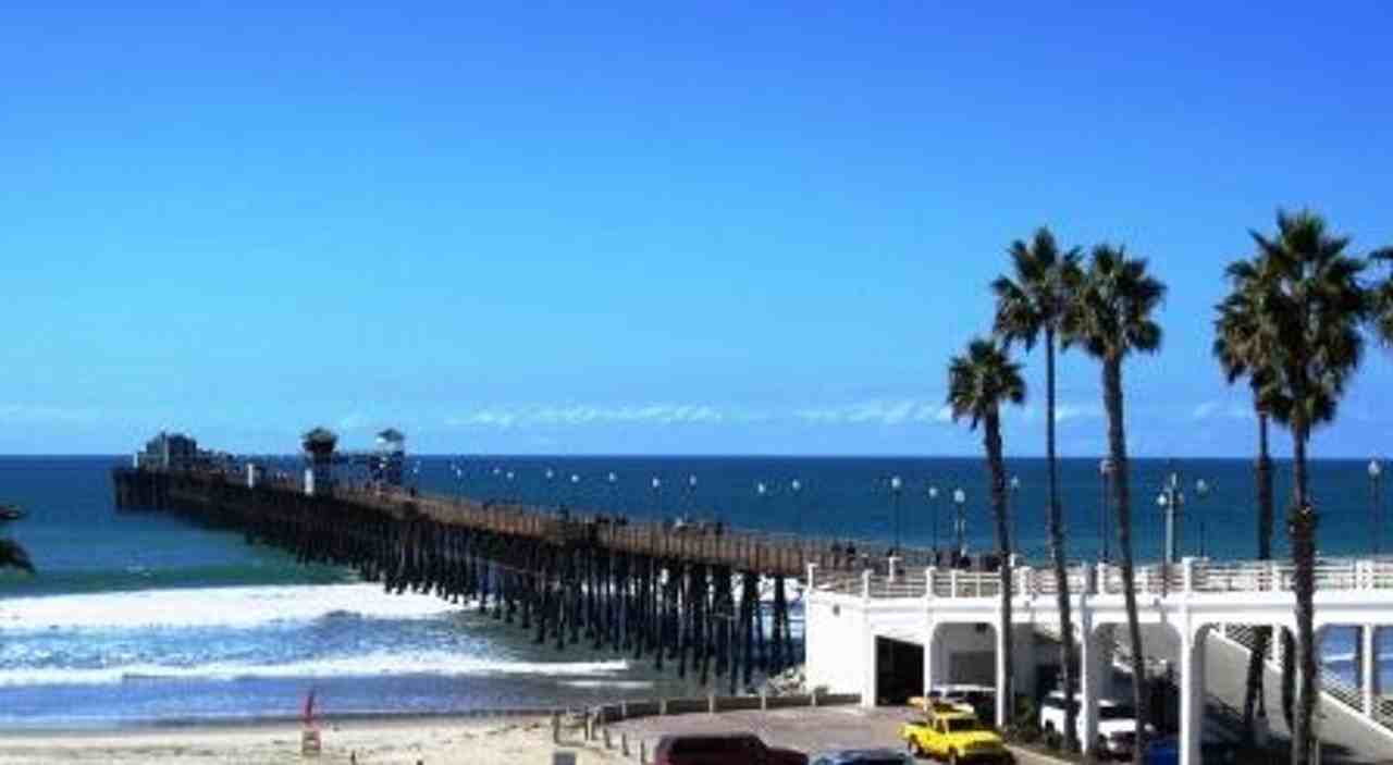 BeachWalk Apartments - Photo 2 of 4