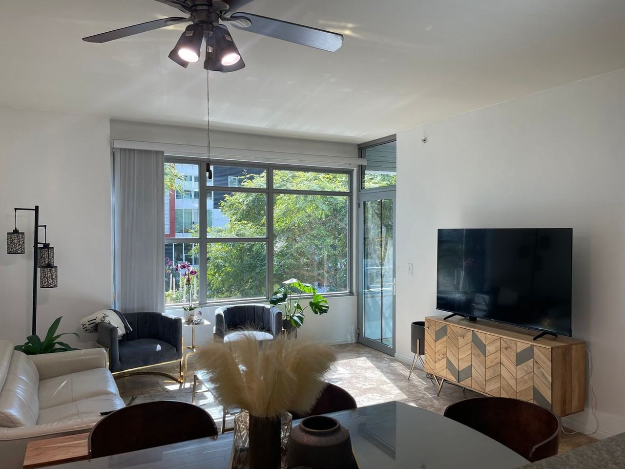 206 Park Boulevard - Photo 2 of 22