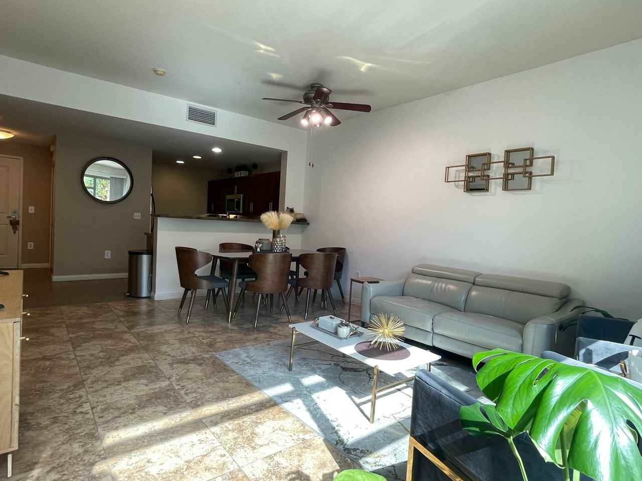 206 Park Boulevard - Photo 3 of 22