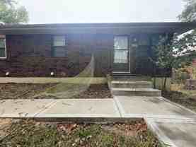 1037 & 1039 SW Kings Cross Rd - Photo 1 of 1