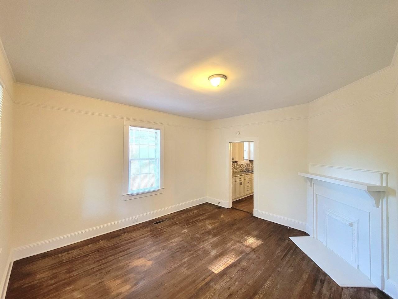 505 Ross Ave - Photo 4 of 13