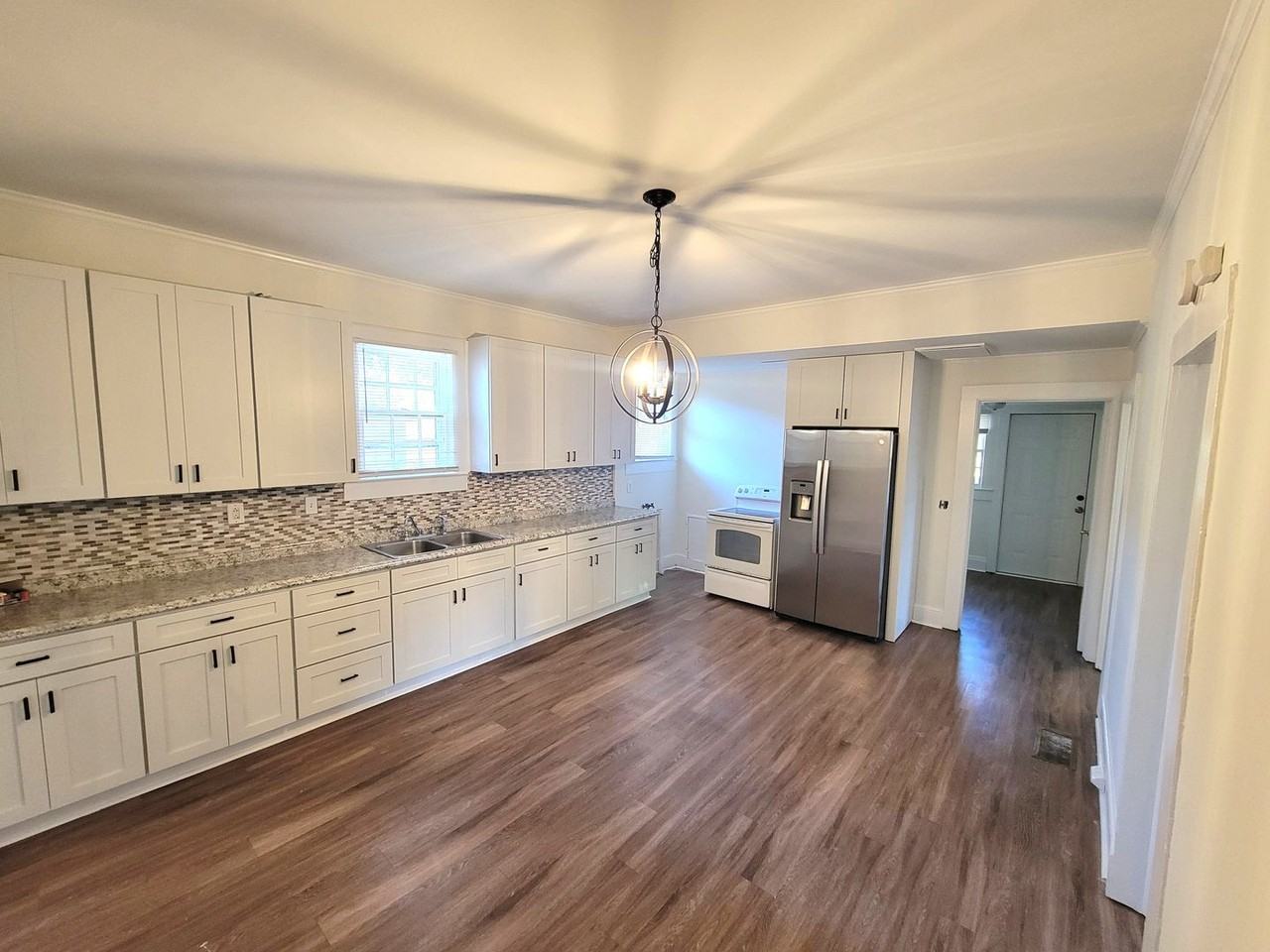 505 Ross Ave - Photo 5 of 13