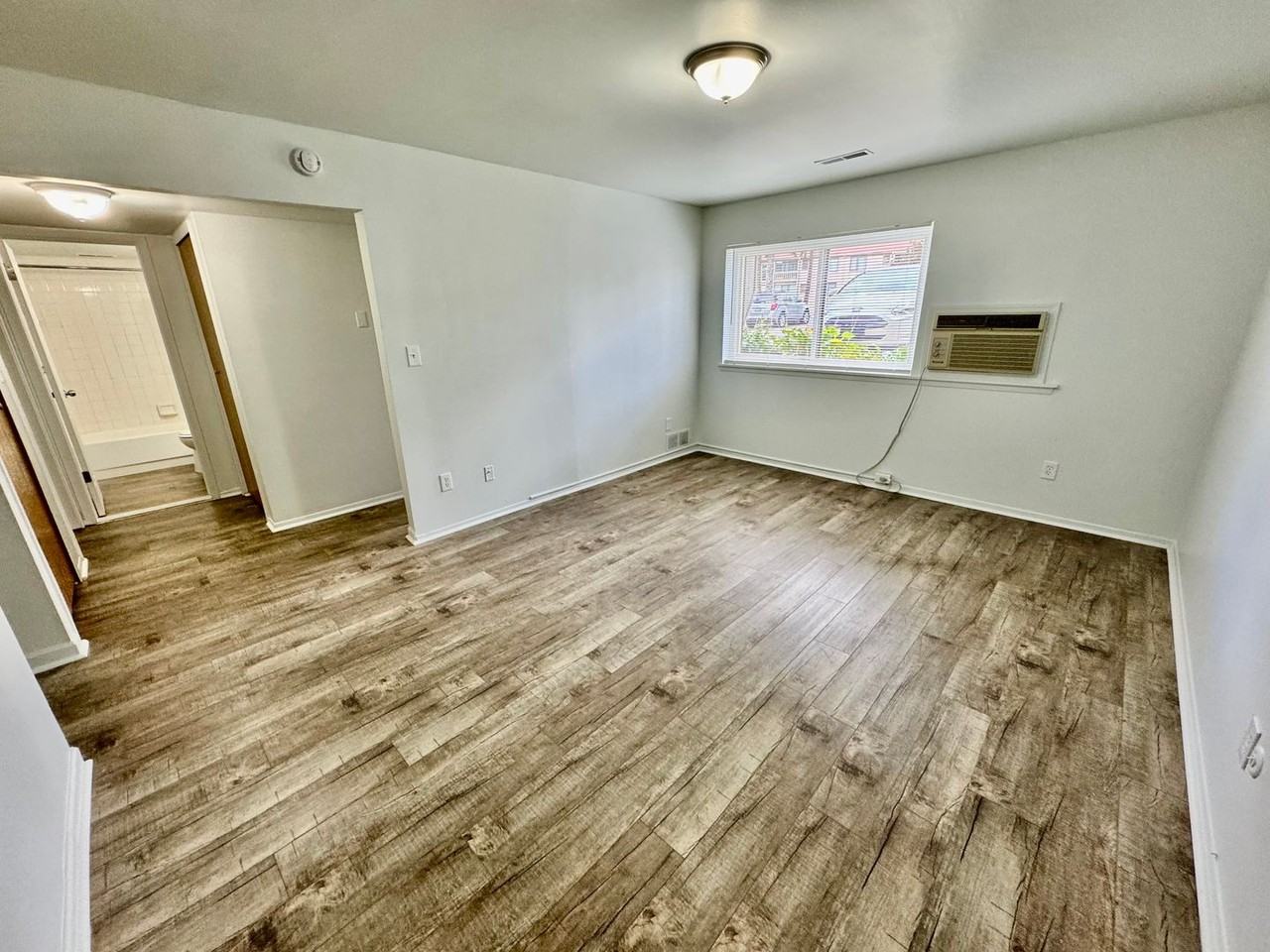 609 Flint Rd. - Photo 2 of 13