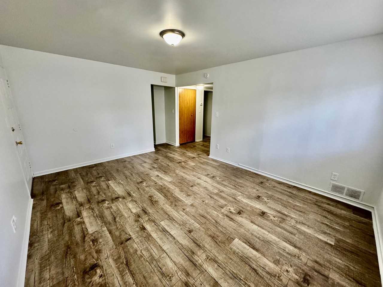 609 Flint Rd. - Photo 3 of 13