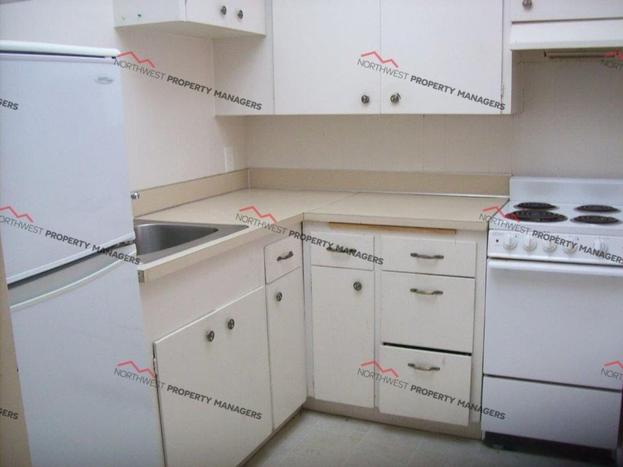 R105 - Photo 2 of 13