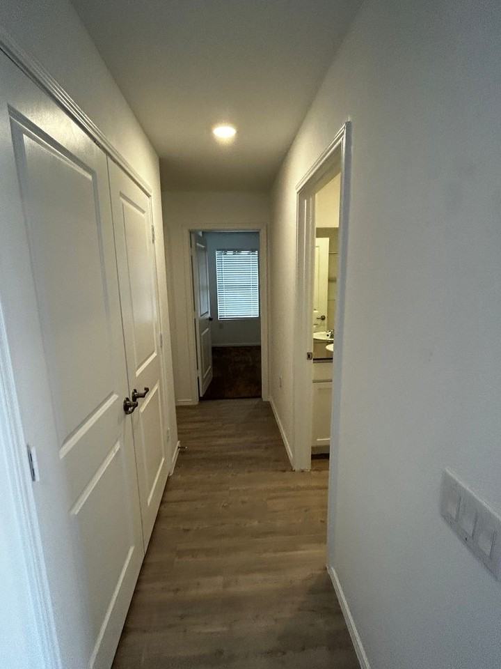 10022 Ana Heights - Photo 7 of 17