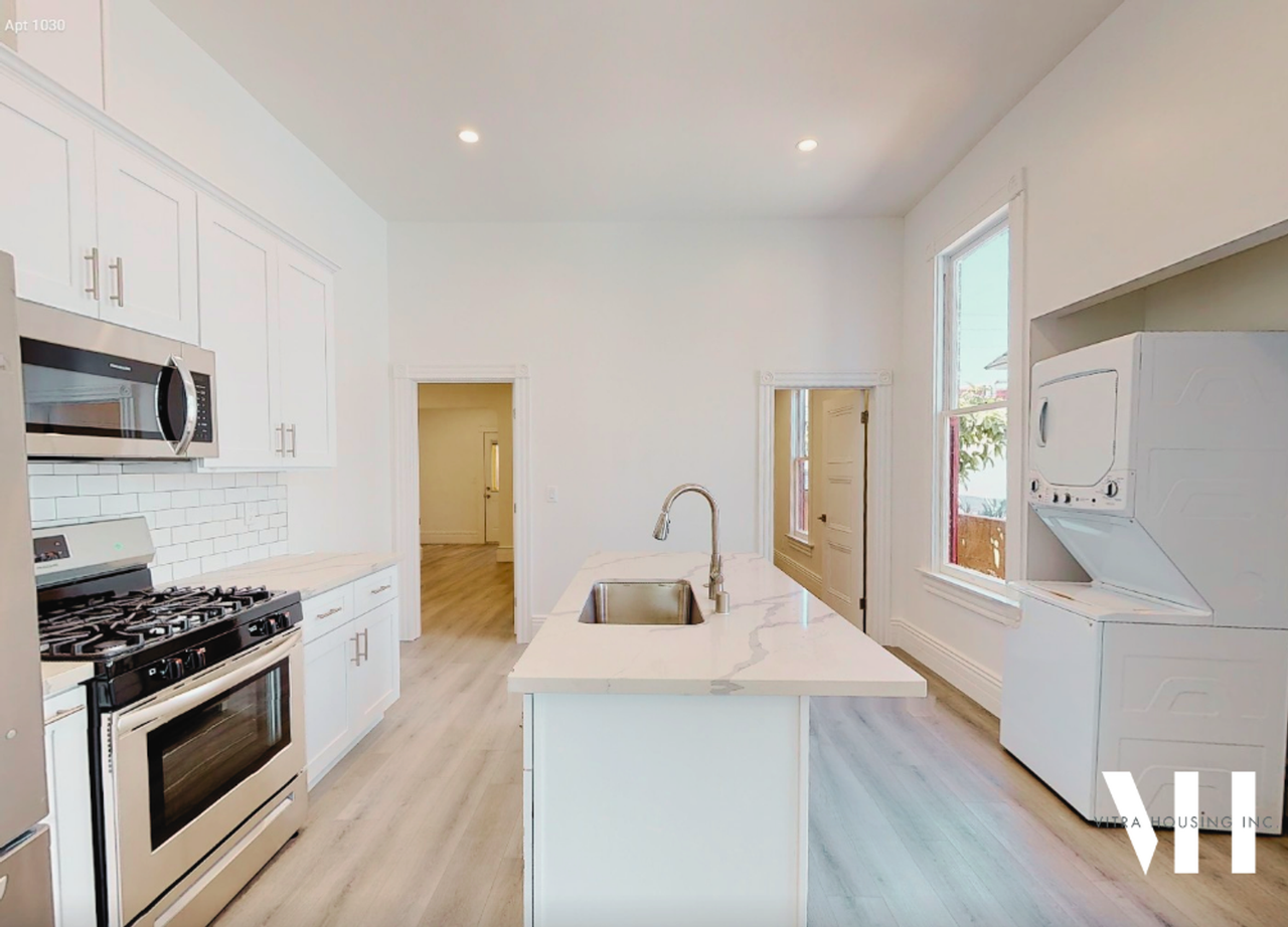 1030 West Apartments: Two, Four, & Five Bedrooms Near USC Campus! - Photo 2 of 49