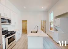 1030 West Apartments: Two, Four, & Five Bedrooms Near USC Campus! - Photo 1 of 1