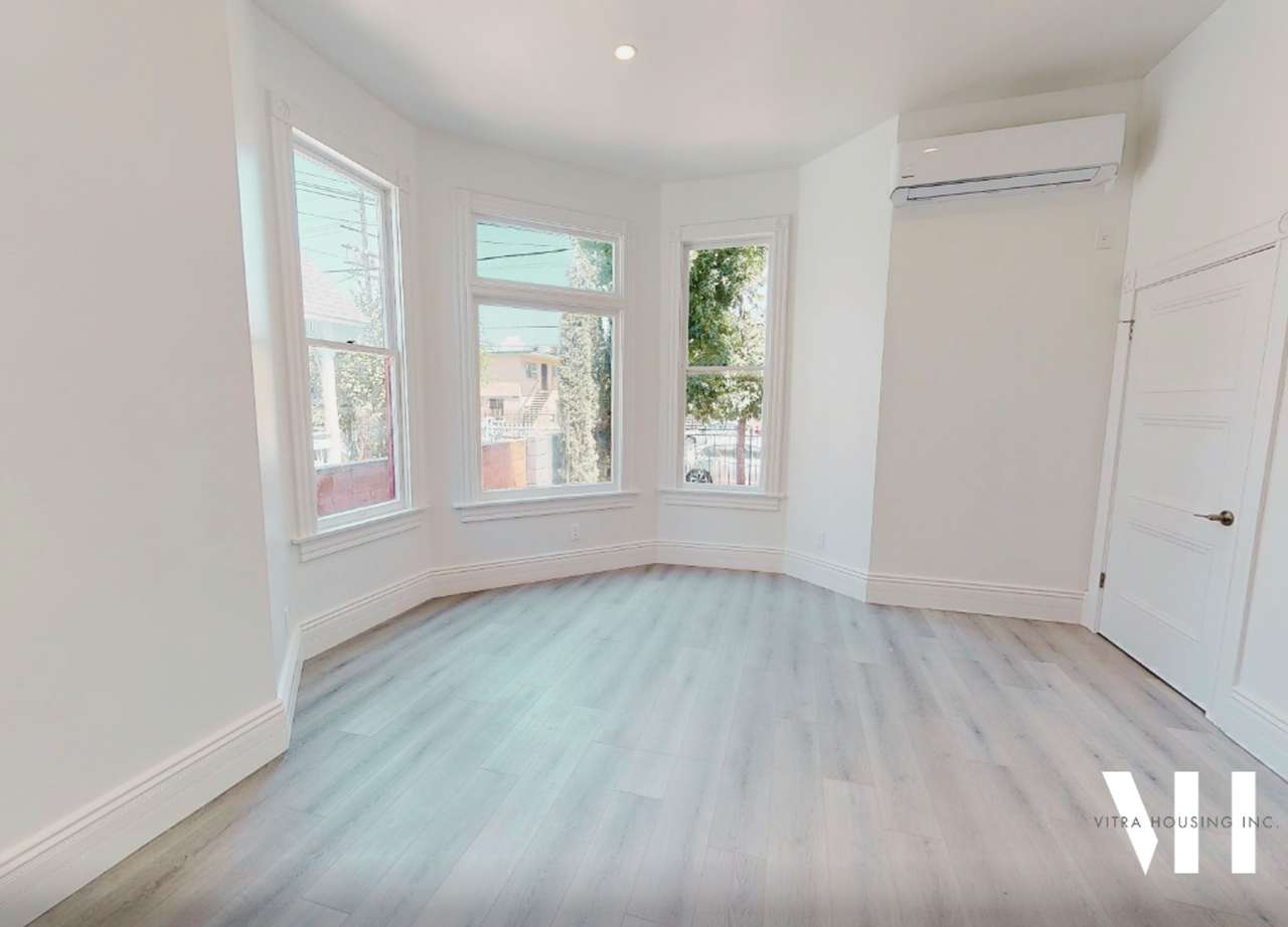 1030 West Apartments: Two, Four, & Five Bedrooms Near USC Campus! - Photo 7 of 49