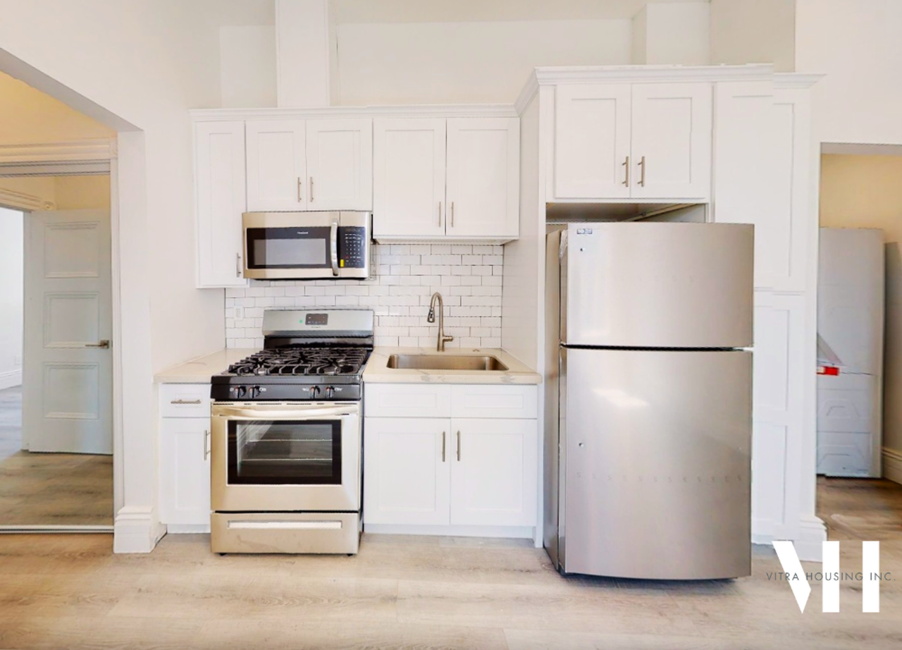 1030 West Apartments: Two, Four, & Five Bedrooms Near USC Campus! - Photo 7 of 33