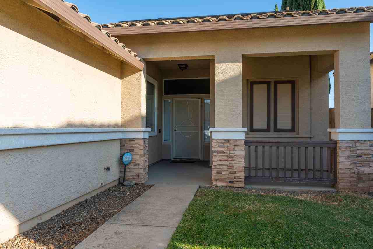 9236 Heathfield Way - Photo 3 of 34