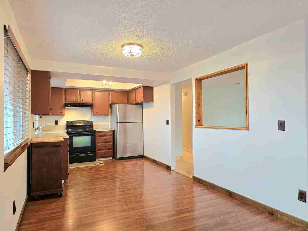 5704 61st Drive Northeast - Photo 3 of 14