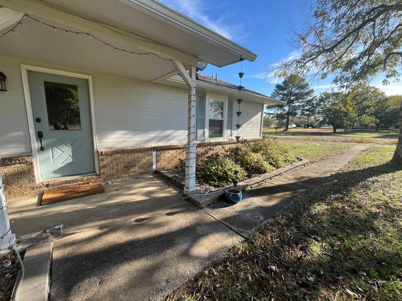 74 E Main St - Photo 3 of 37