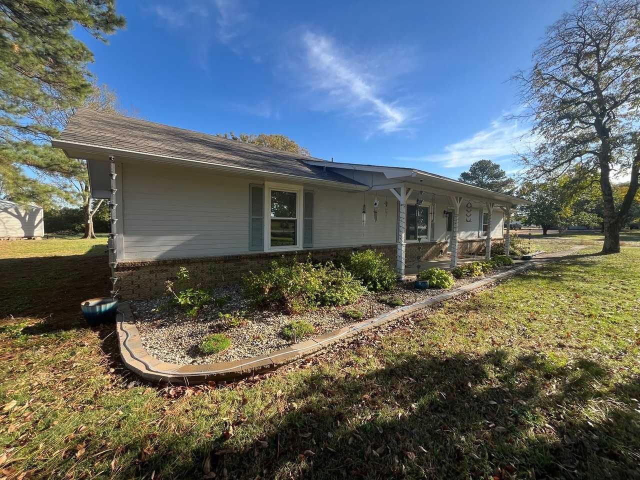 74 E Main St - Photo 4 of 37