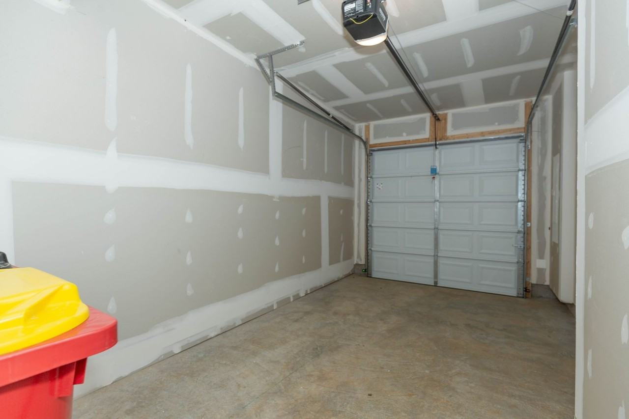 767 Lord Fairfax St - Photo 6 of 37