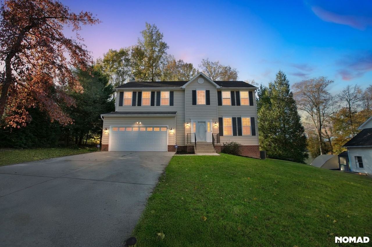 7 Hickory St - Photo 2 of 39
