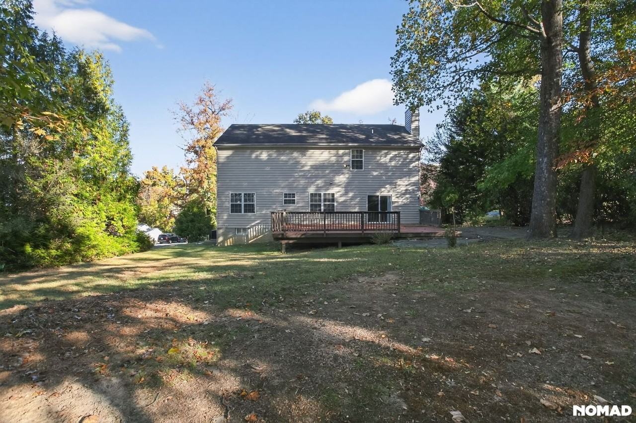 7 Hickory St - Photo 3 of 39