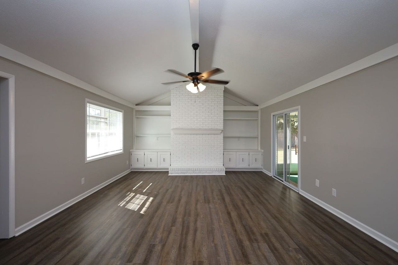 4116 Lantern Lane - Photo 4 of 18