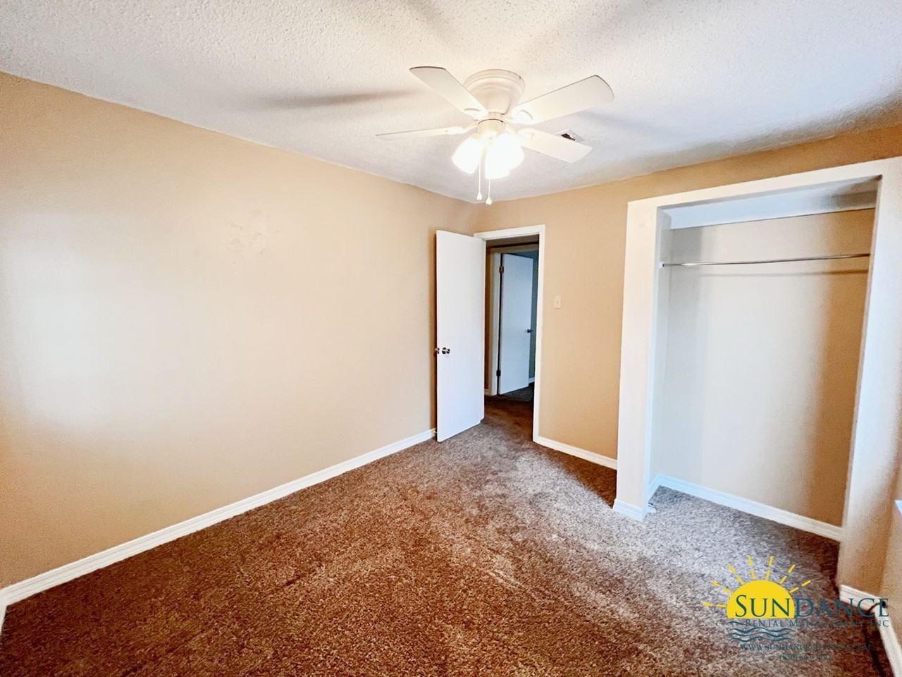 375 Iowa St - Photo 6 of 14