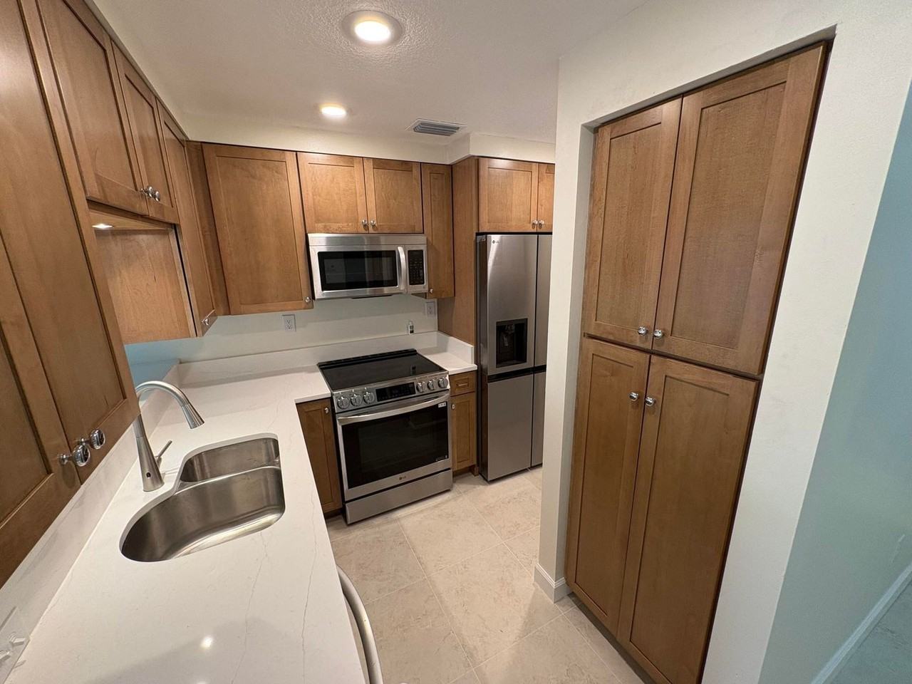 314 Westlake Court - Photo 6 of 25