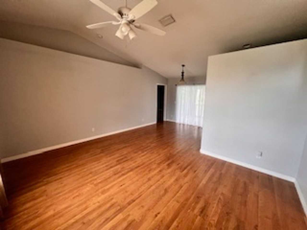 25680 Deep Creek Blvd - Photo 6 of 39