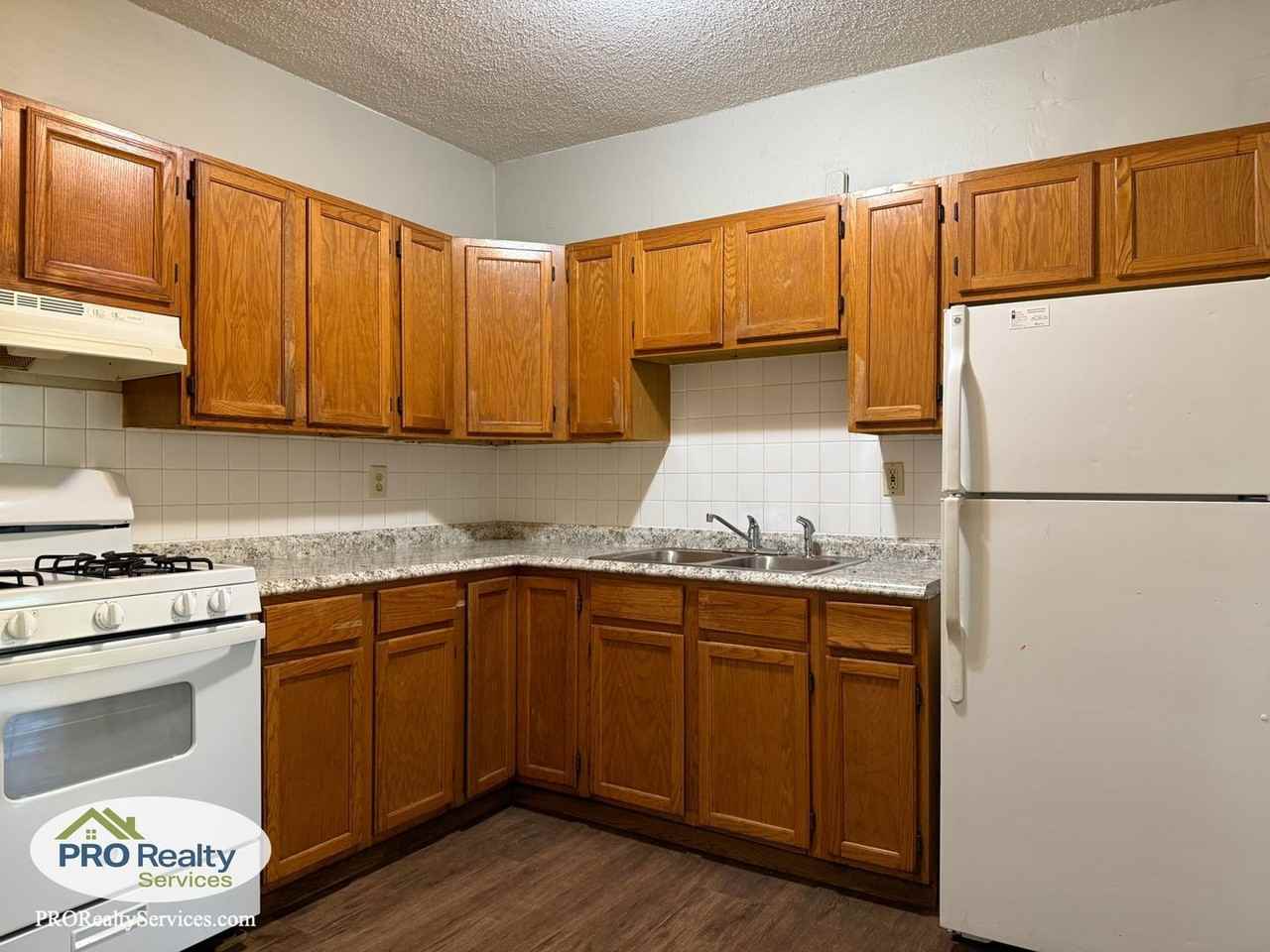 100 East 36th Street - Photo 6 of 31