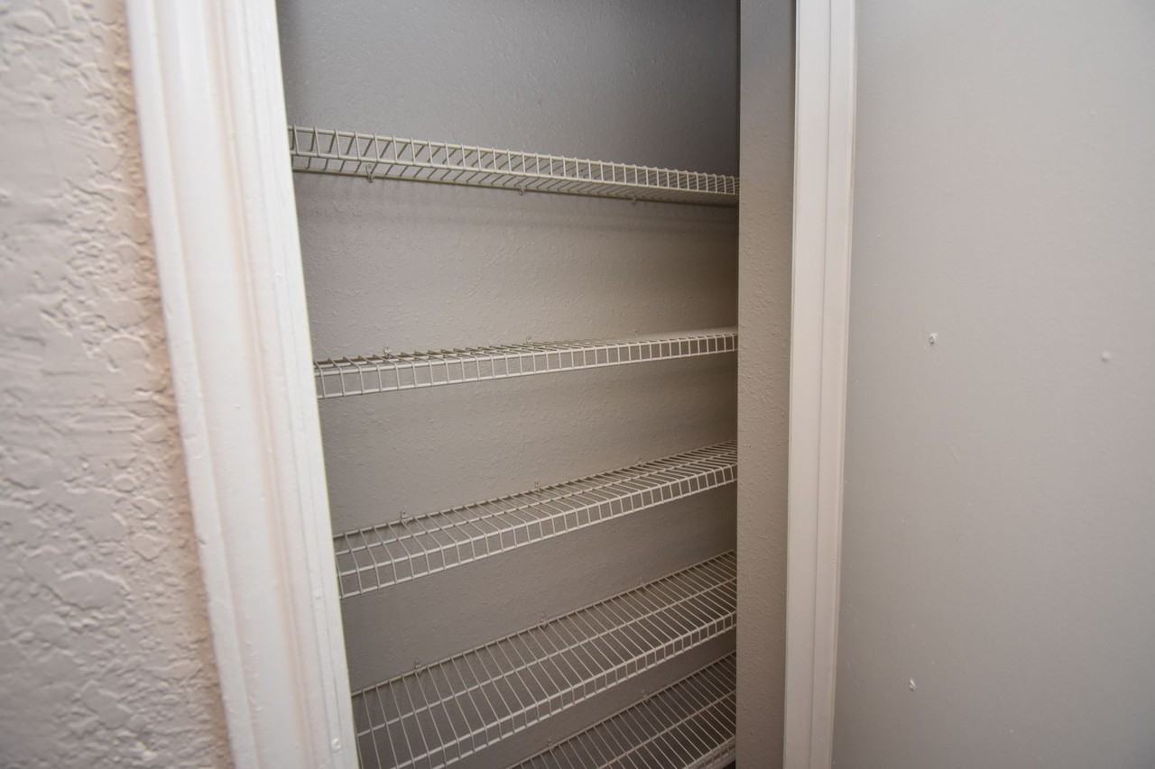 1126 Orchard Park Cir - Photo 5 of 13