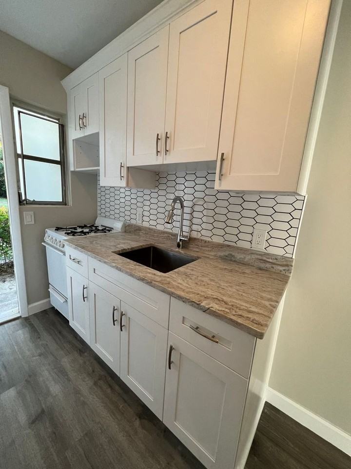 710 S Federal Hwy - Photo 7 of 19