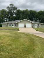 featured image of 221 Glenda Dr