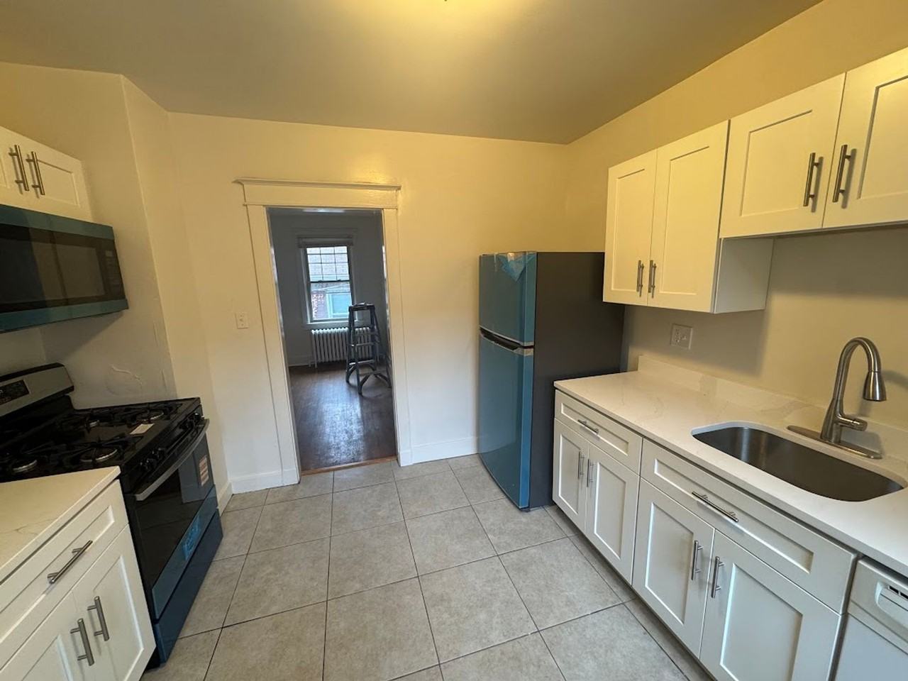 5716 Beacon Street - Photo 5 of 35