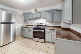618 N Montford Ave - Photo 1 of 1
