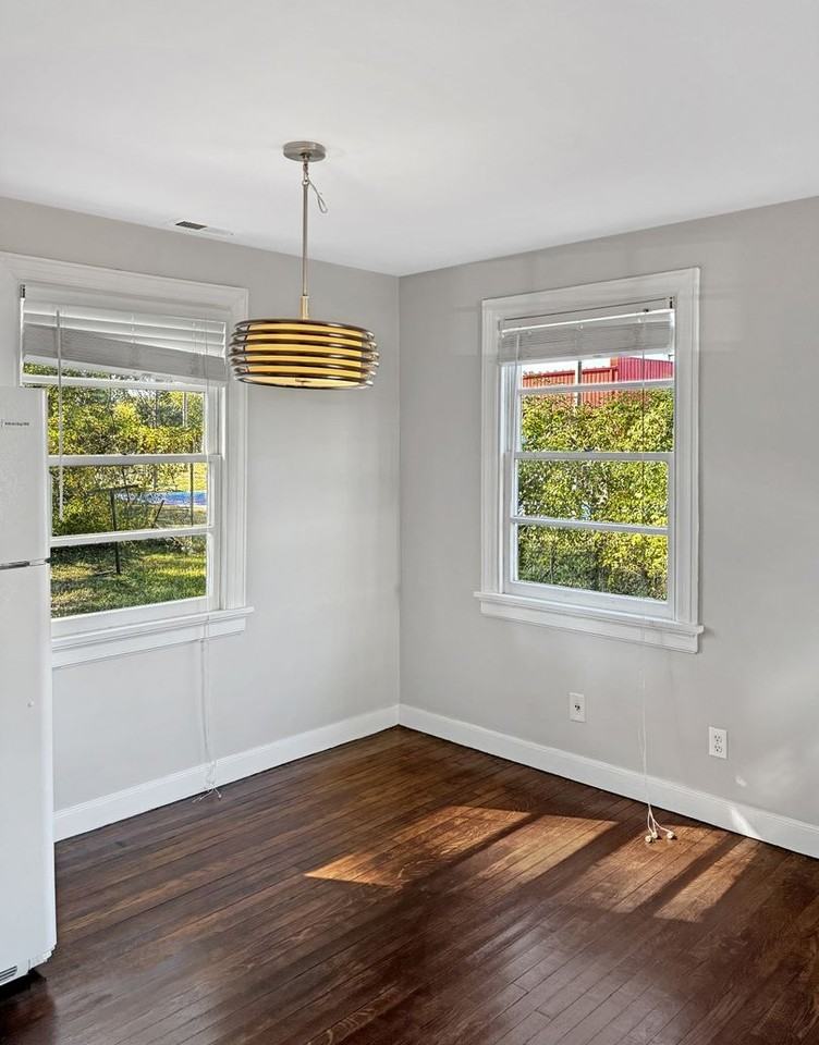 1005 E Brookland Park Blvd - Photo 3 of 16