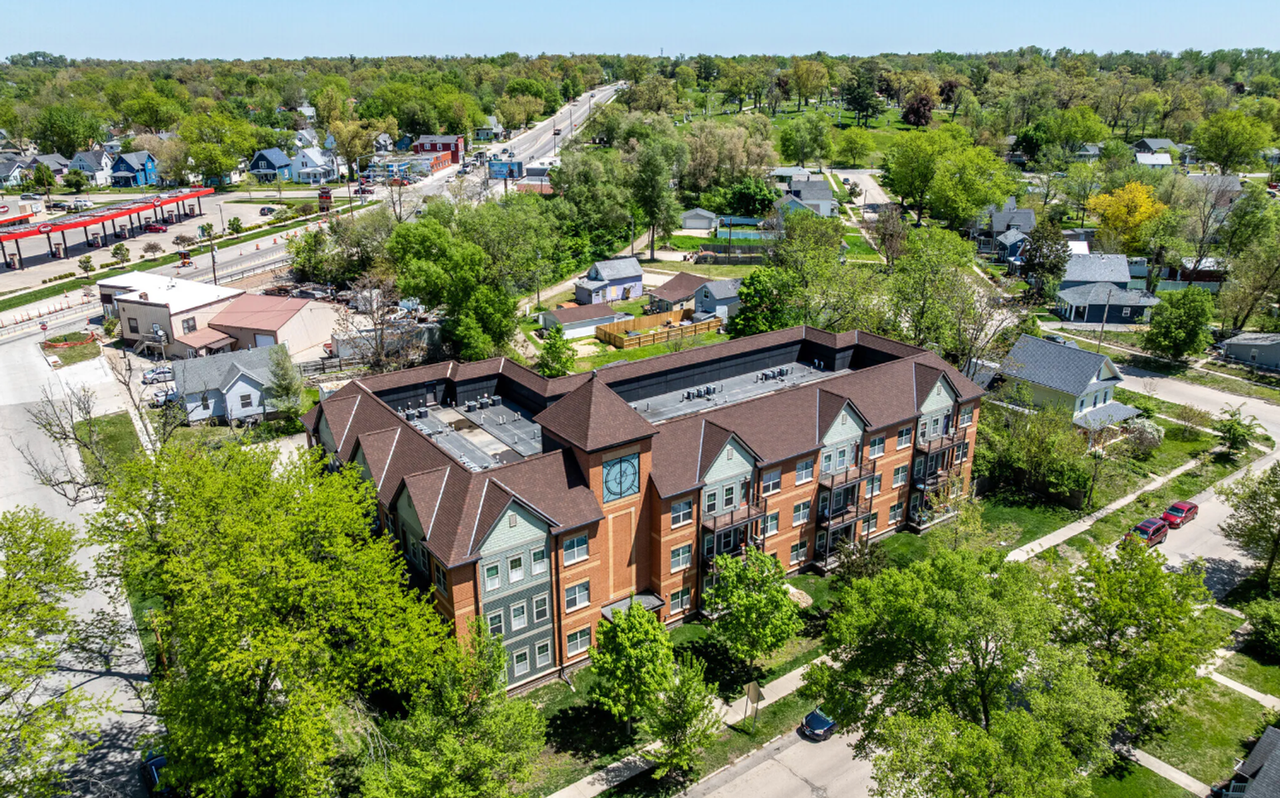 Oak Hill Apartments - Photo 2 of 20