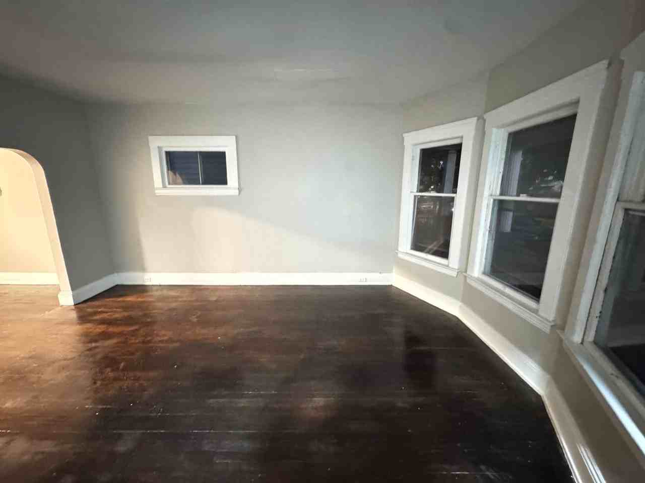 7529 Spafford Rd - Photo 4 of 22