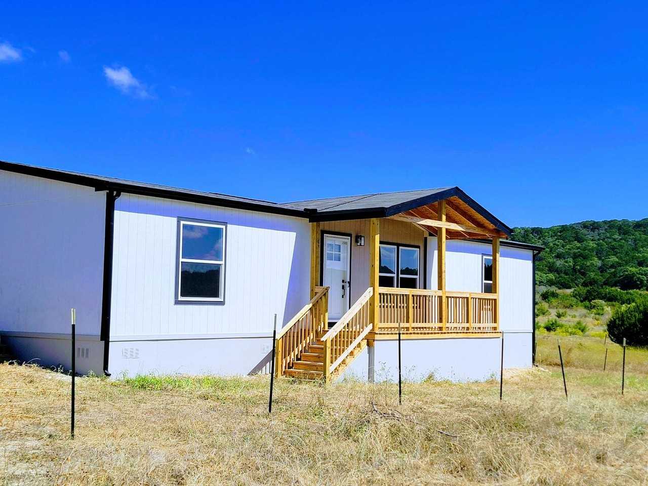 3505 Ivy Gap Rd - Photo 2 of 44