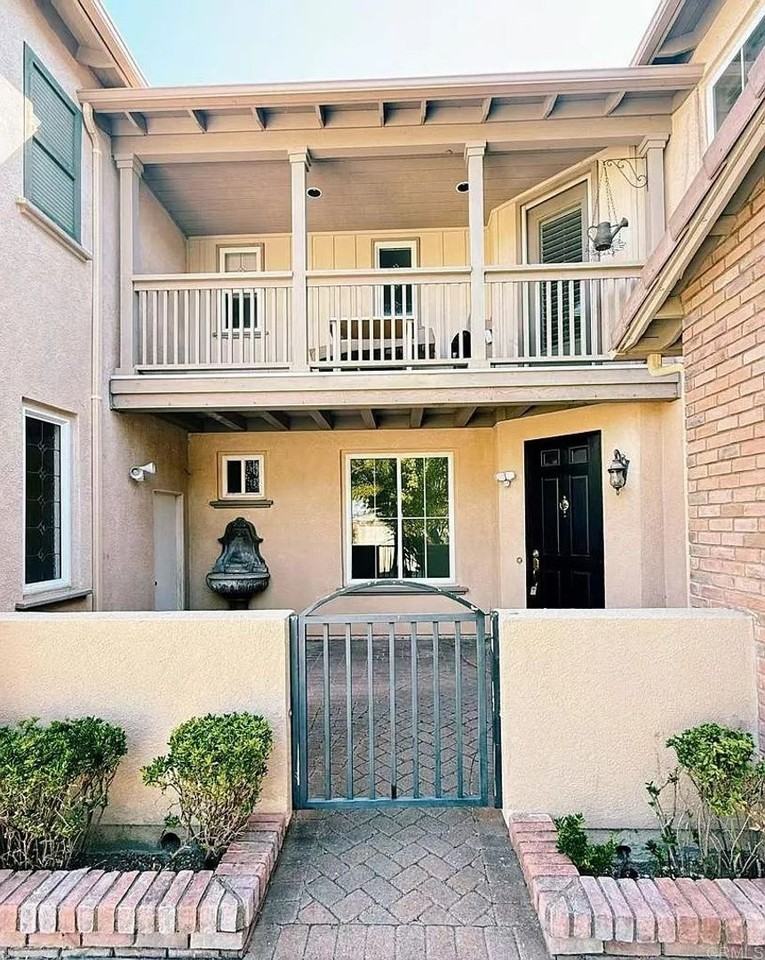 2153 Goya Place - Photo 5 of 41