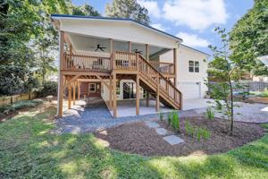 featured image of 3222 Clark St