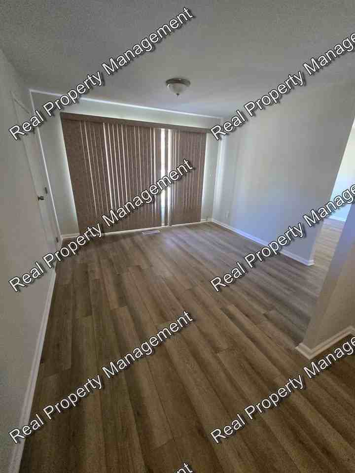 6312 New Hampshire Ave - Photo 3 of 14