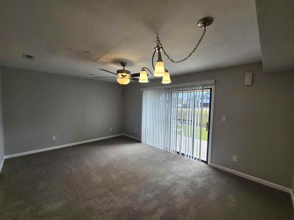 205 Double Eagle Dr - Photo 6 of 32