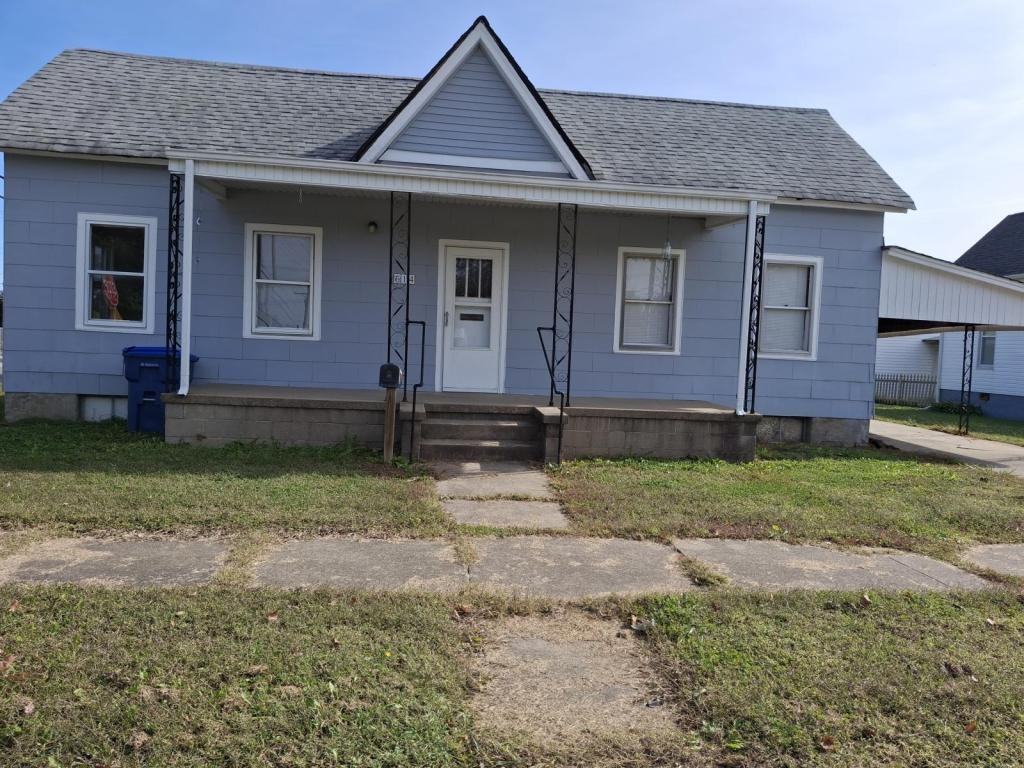 614 5th St - Photo 2 of 8