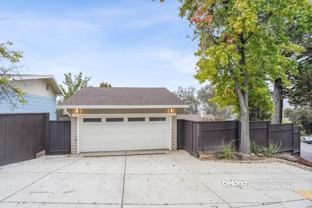 6900 Thornhill Dr - Photo 1 of 1