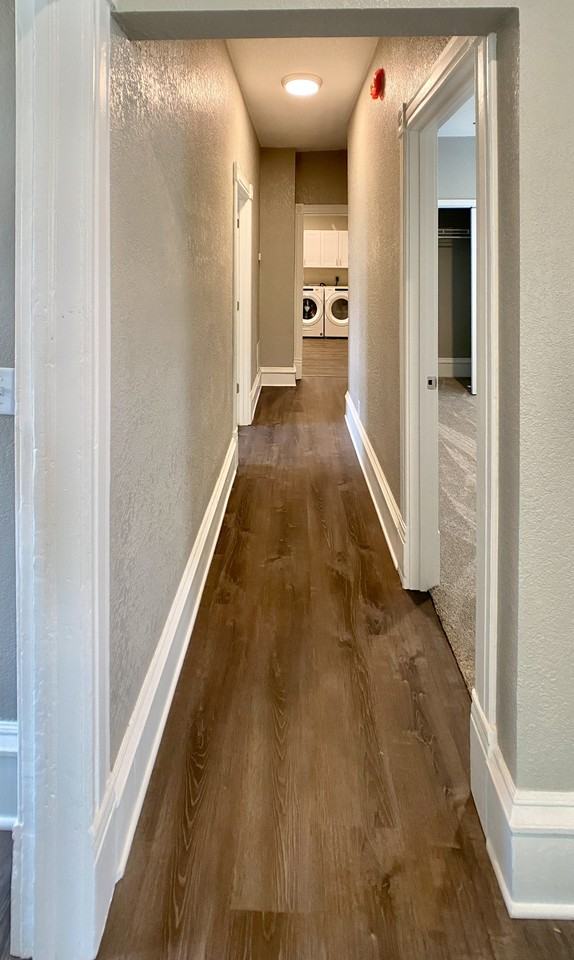 258 S Pearl St #2 - Photo 5 of 12