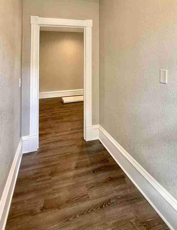 258 S Pearl St #2 - Photo 7 of 12