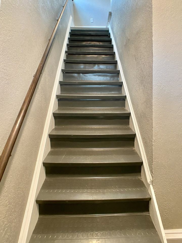 258 S Pearl St #2 - Photo 2 of 12