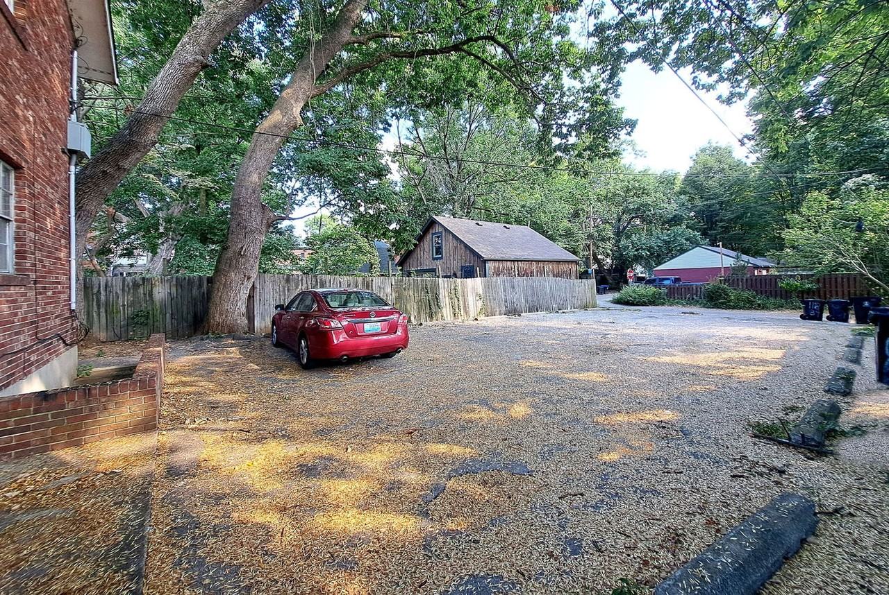 118 W Ormsby Ave #2A - Photo 6 of 10