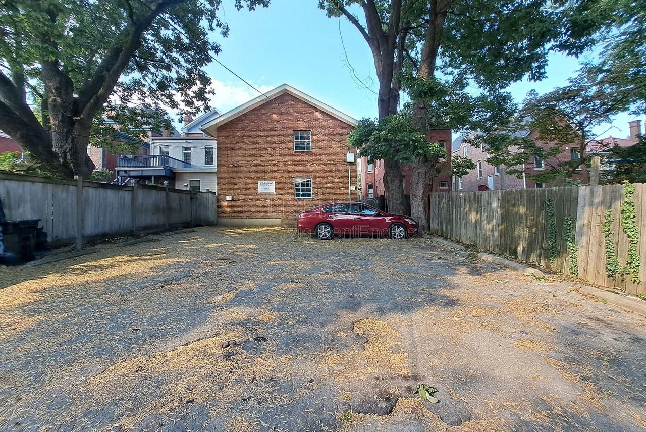 118 W Ormsby Ave #2A - Photo 7 of 10