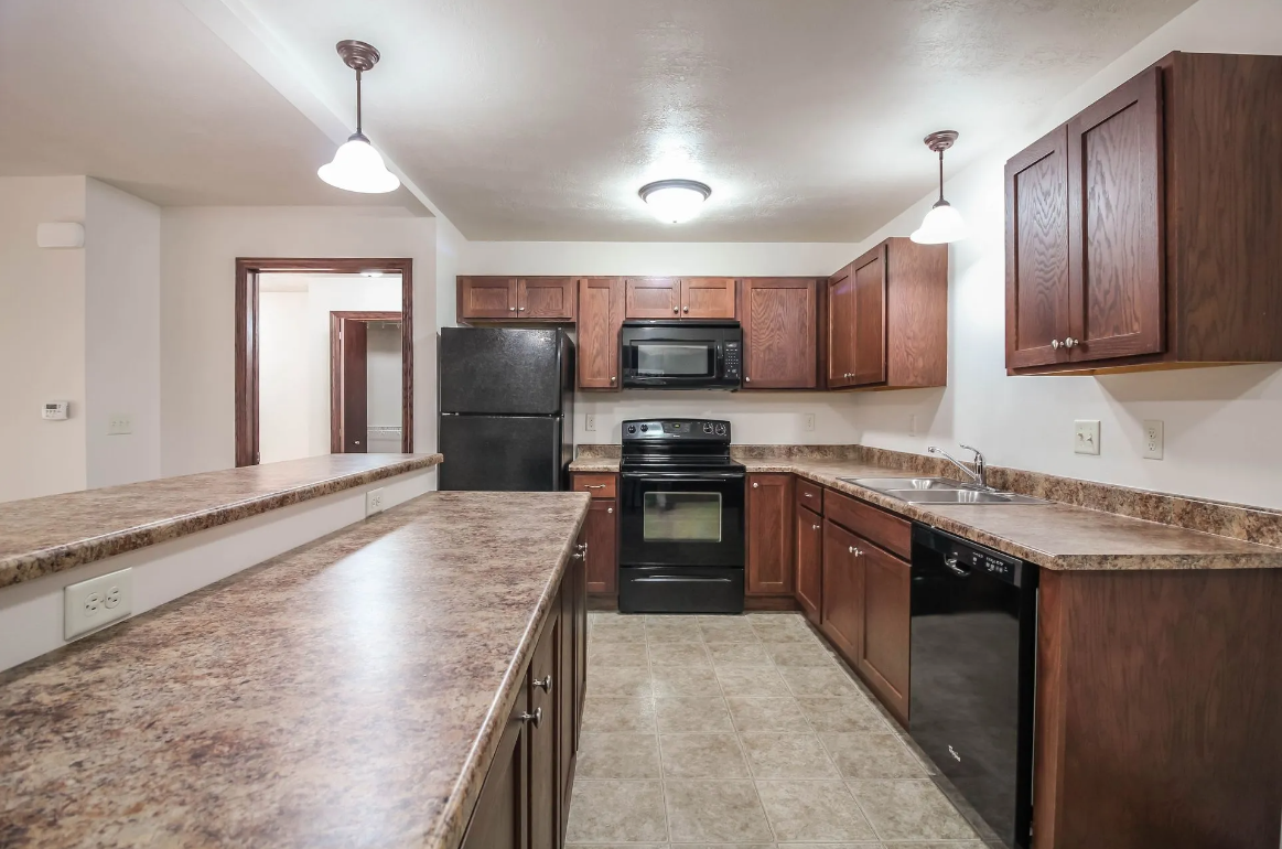 100 N Blauvelt Ave #122