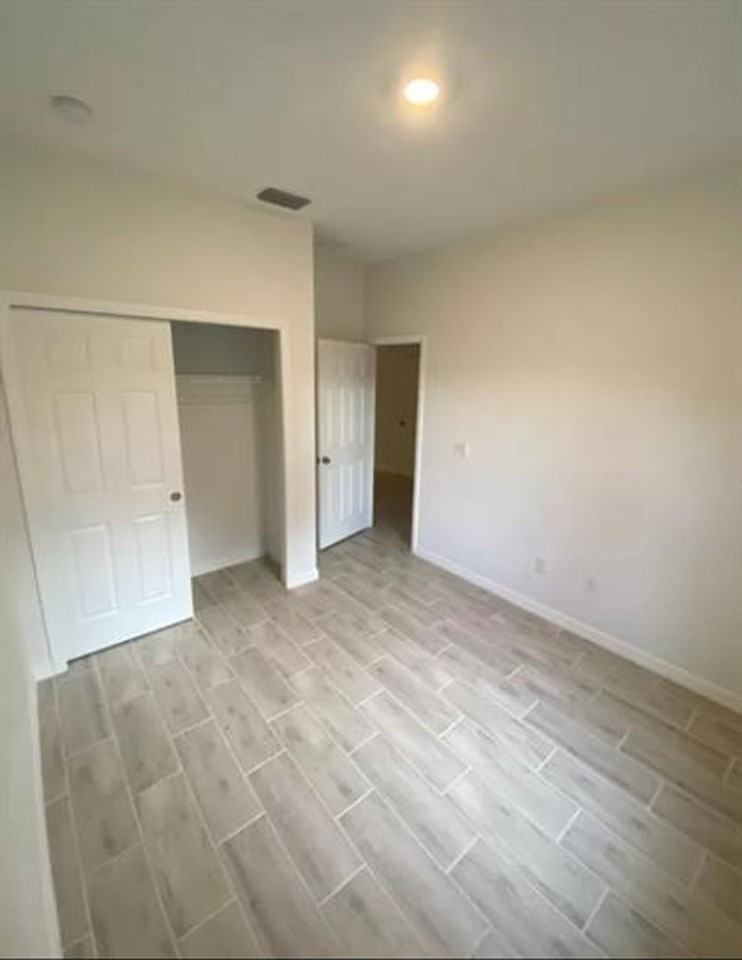 3437 Sw 8th Pl - Photo 7 of 13