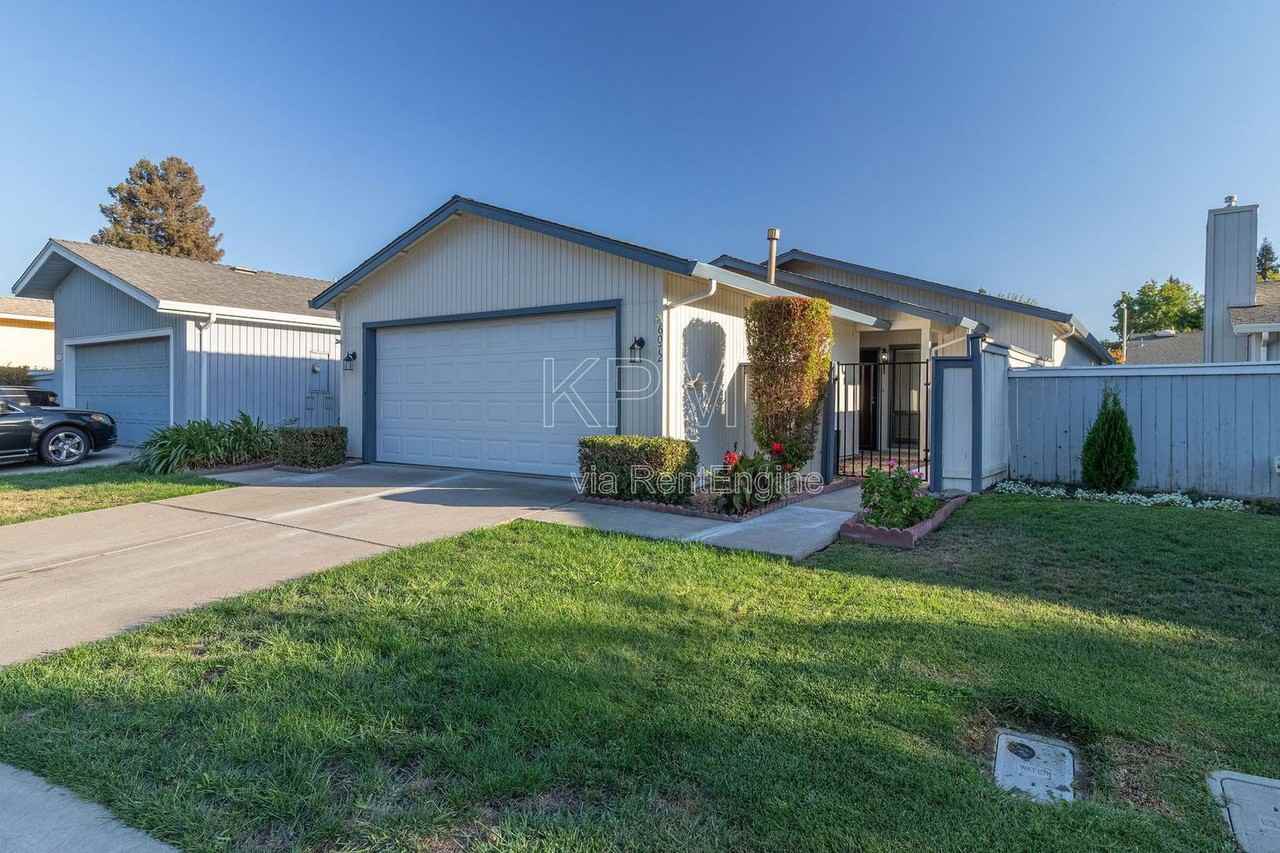 6072 Carolina Circle - Photo 2 of 28